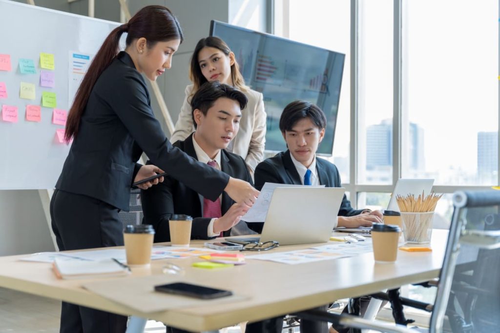 Manajemen Bisnis
