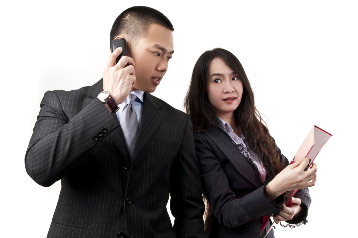 Komunikasi Follow Up