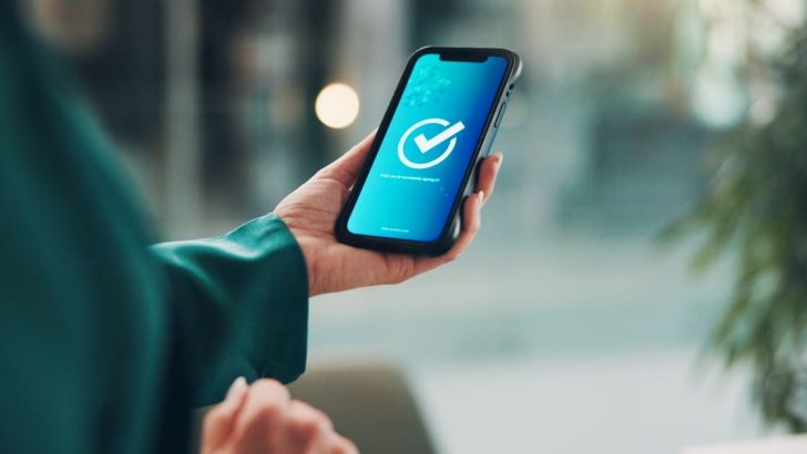 Verifikasi Akun Sosial Media